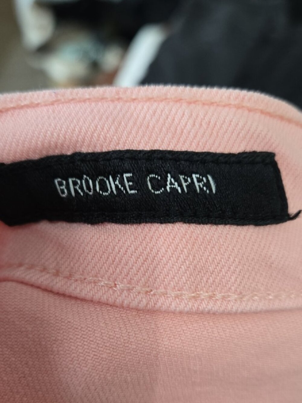 Lucky Brand Pink Capri Jeans Size 12/31 - Picture 7 of 8